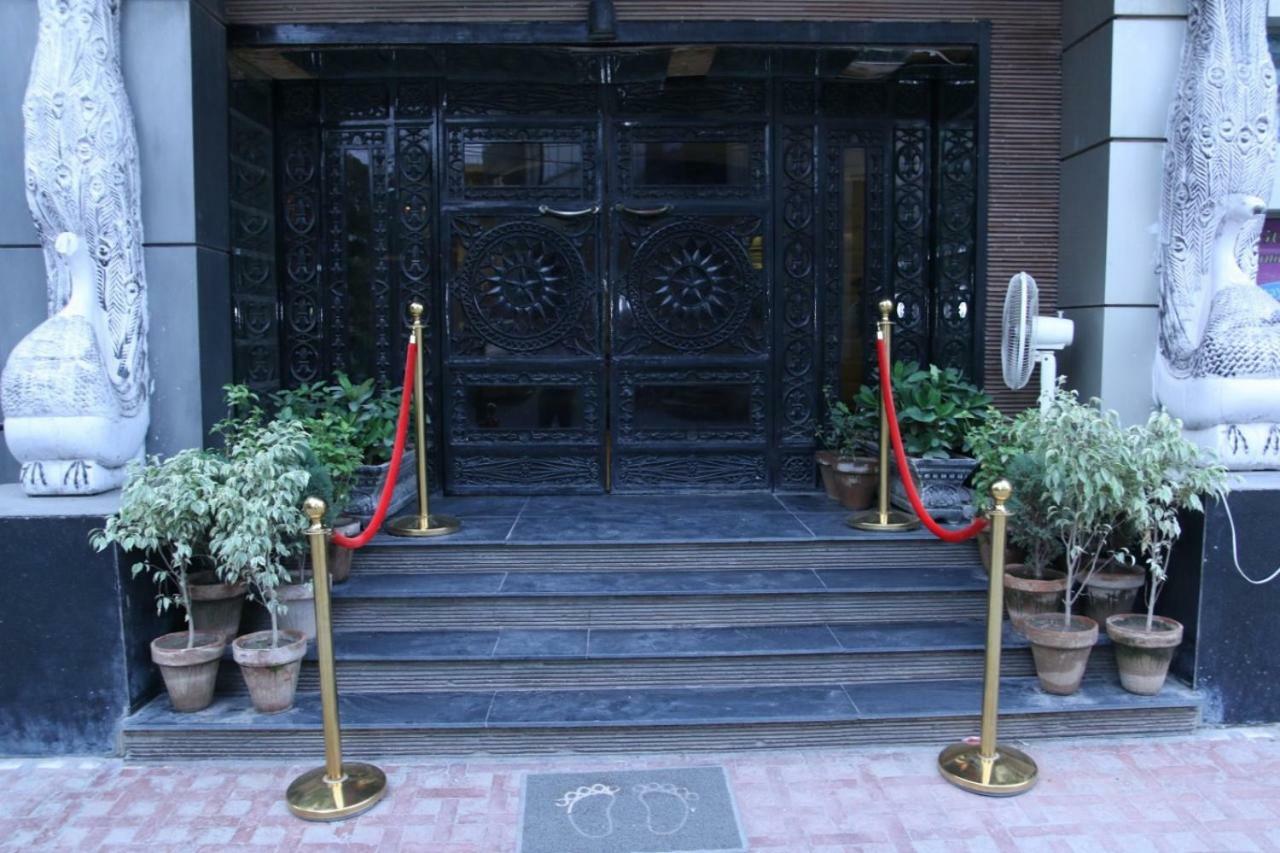 Gulberg Continental Hotel Lahore Exterior foto